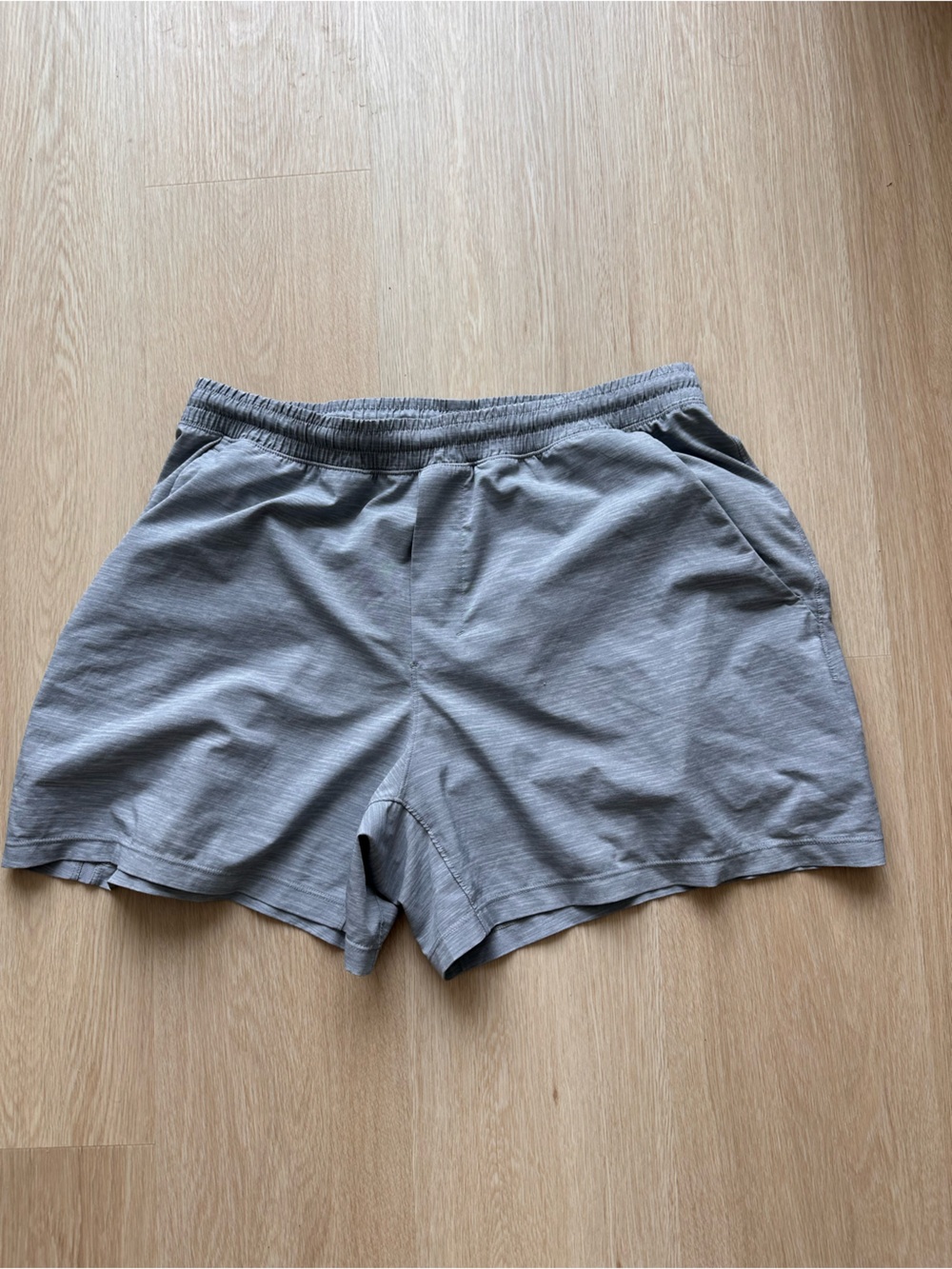 Lululemon Pace Breaker 5in BARELY worn